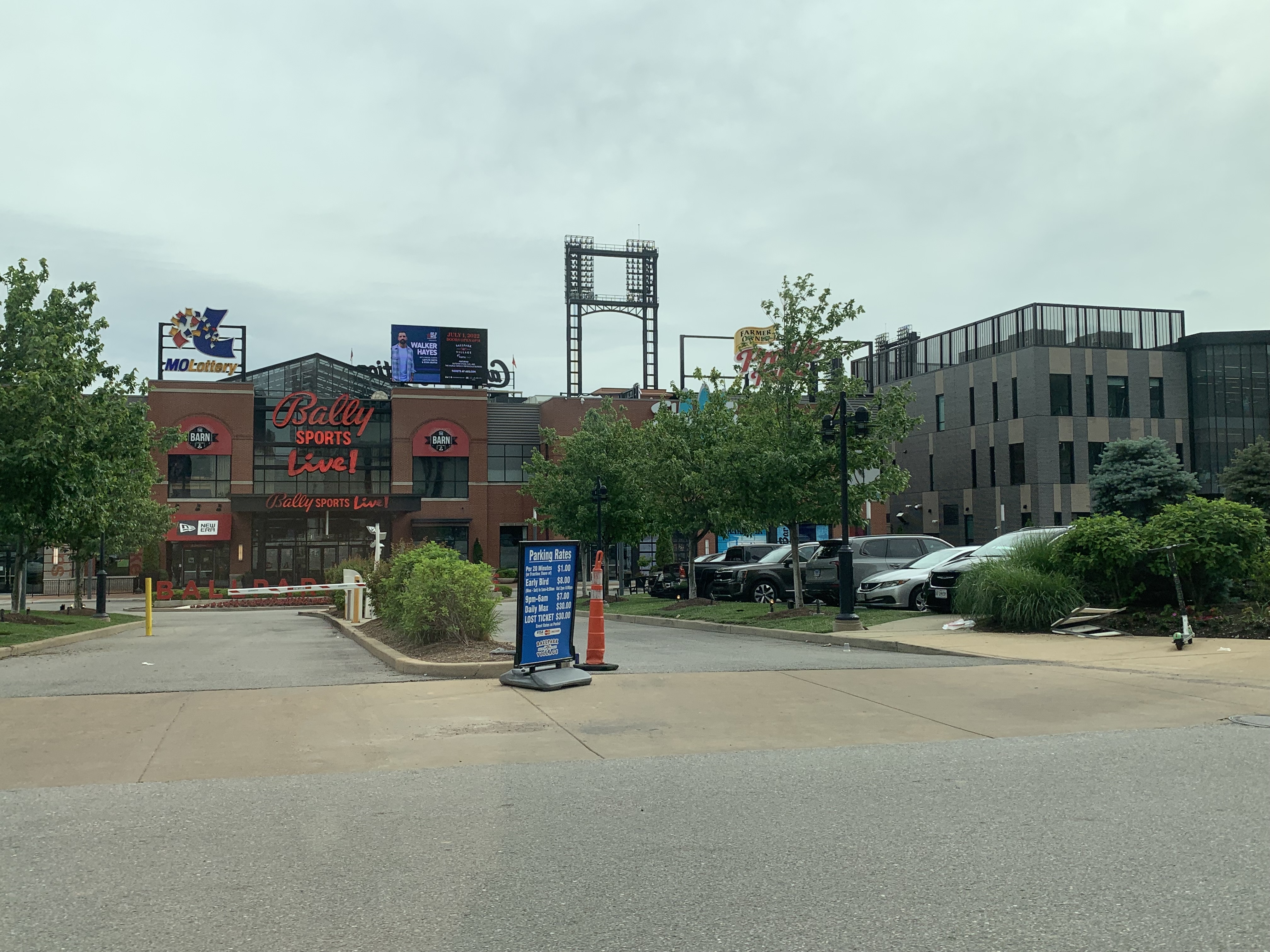 ./2022/06 - St Louis/02 - Day 2/20220522-1635215.JPG